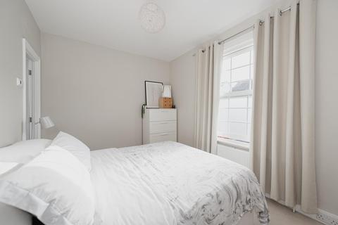 7 Wyeths Road, Epsom, KT17 4EB