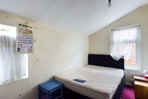 6 Ann Street, South Bank, Middlesbrough, TS6 6JE