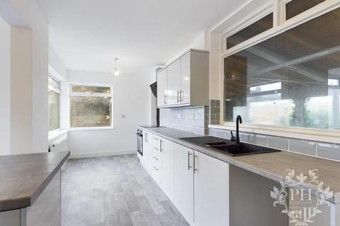 16 Beech Grove, South Bank, Middlesbrough, TS6 6ST