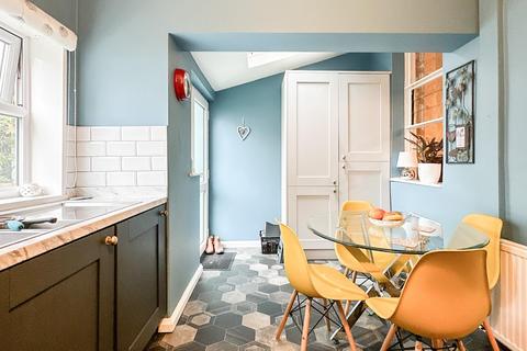 48 Upton Road, Bristol, BS3 1LX
