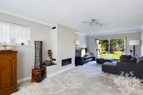 35 Grey Towers Drive, Nunthorpe, Middlesbrough, TS7 0LT