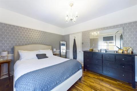 22 Cliffe Road, South Croydon, CR2 6PQ