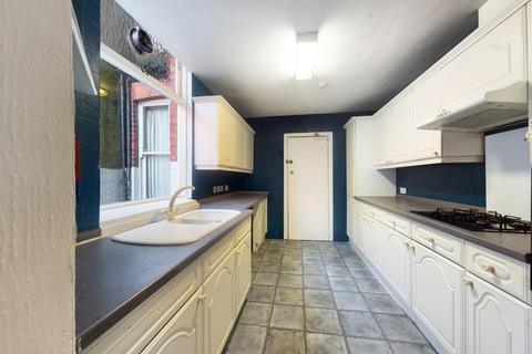 149 Dean Road, Scarborough, YO12 7JH