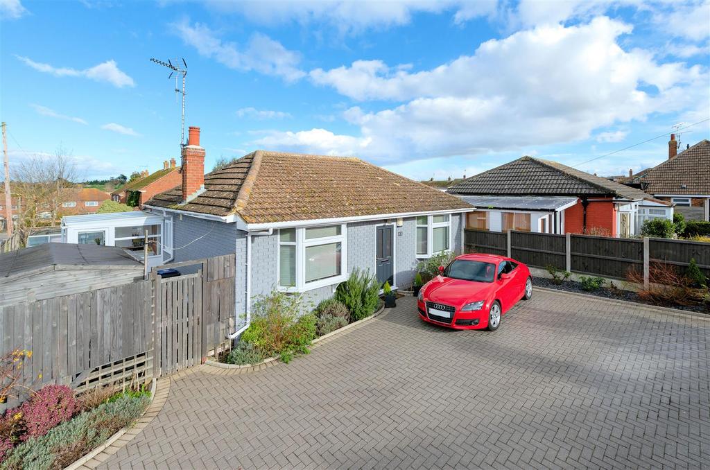 Saddleton Road, Whitstable 3 bed detached bungalow for sale £479,950