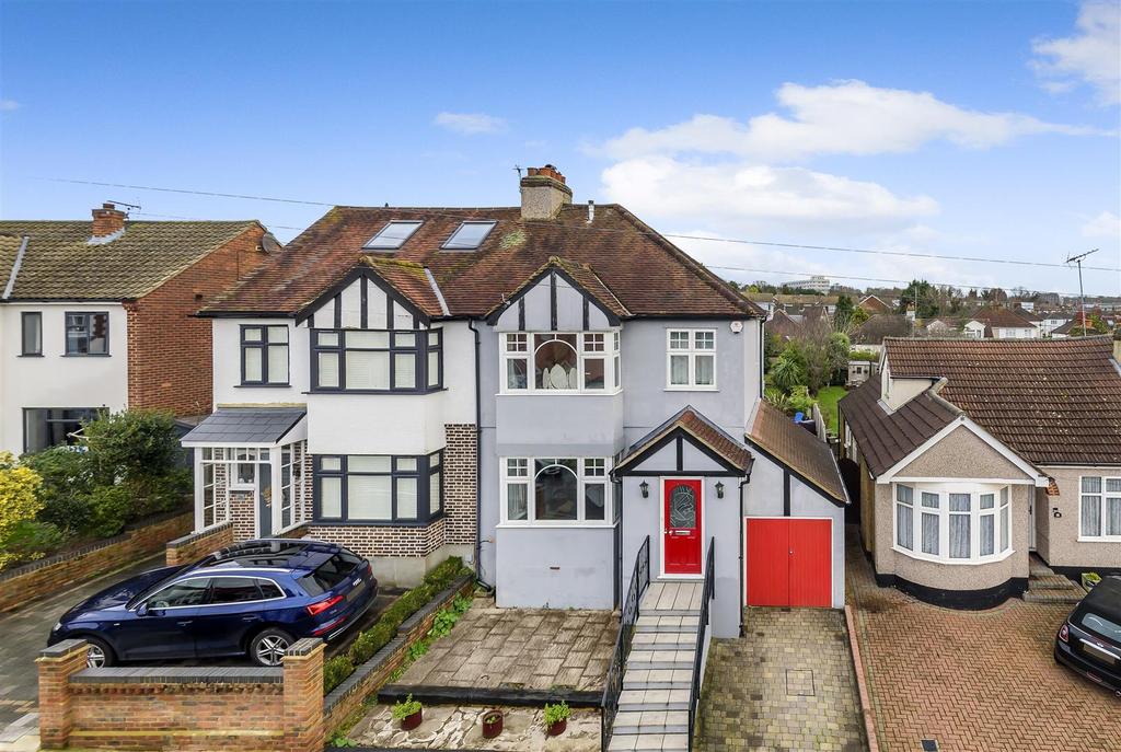 West Park Hill, Brentwood 3 bed semidetached house £650,000
