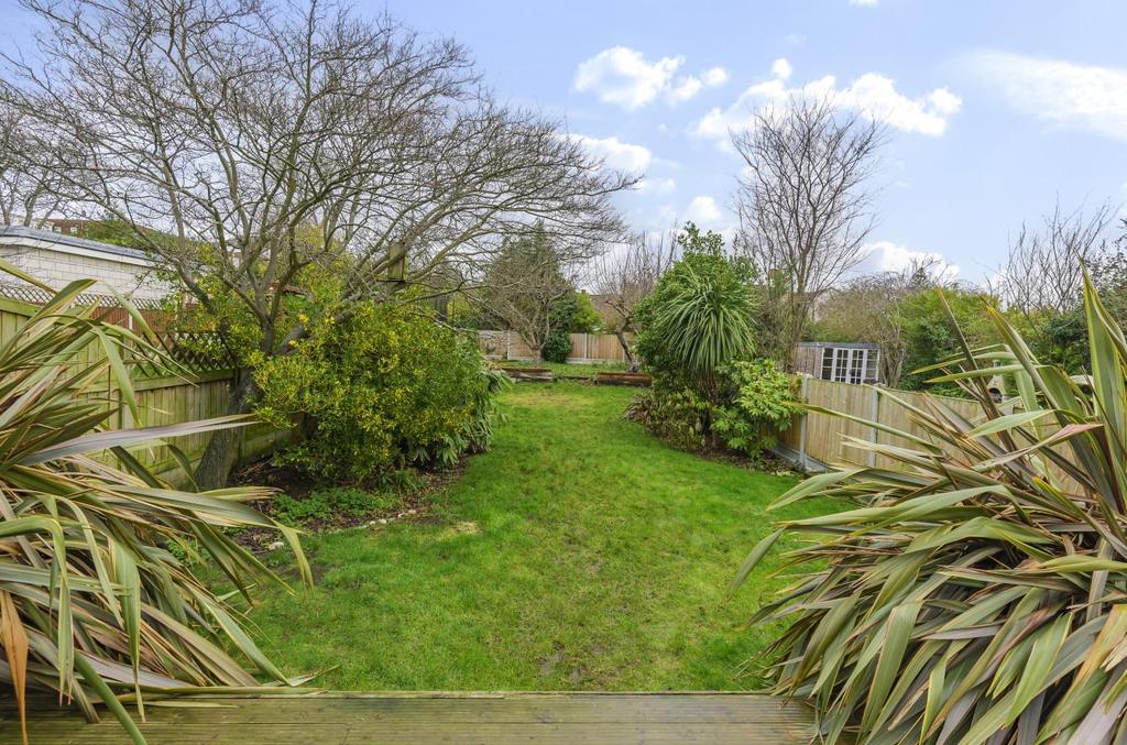 West Park Hill, Brentwood 3 bed semidetached house £650,000