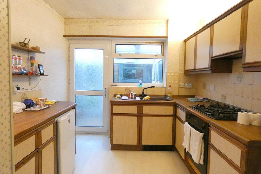 Meadowside Road, Four Oaks 3 bed semidetached house for sale £360,000