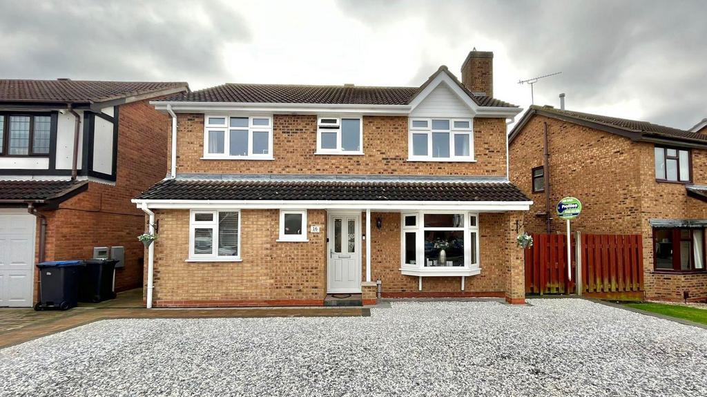 Hardy Close, Hinckley 4 bed detached house for sale £375,000