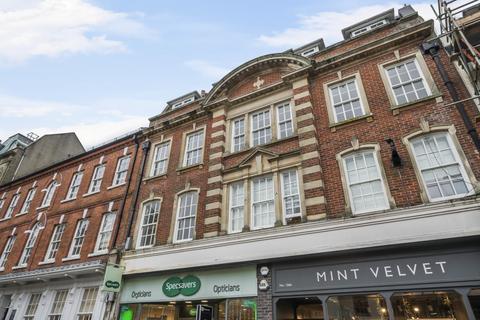 2 bedroom flat to rent - High Street, Winchester