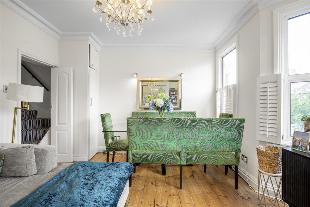 James anderson-fff  37 bendemeer road-sw15  10 .jp