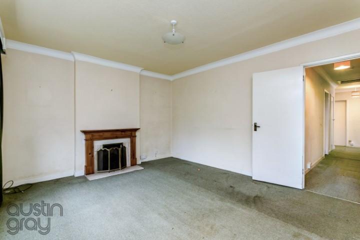 Charles Close 17-7 (Small).JPG