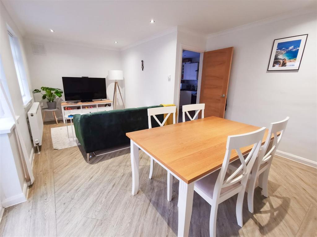 Lounge/Diner