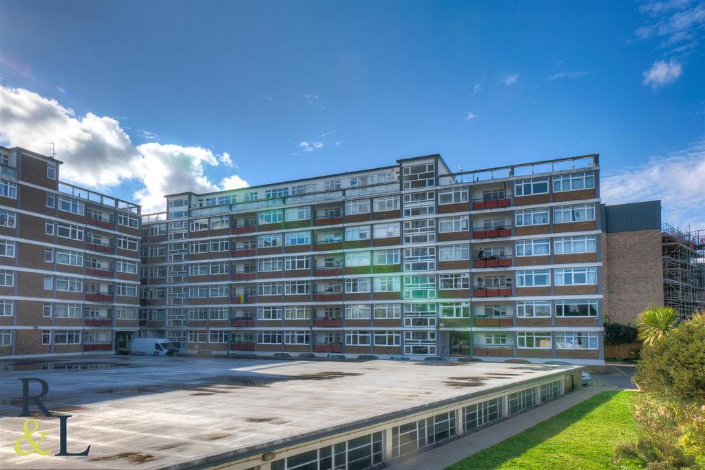 Wilford Lane, West Bridgford, Nottingham 2 bed apartment £850 pcm (£
