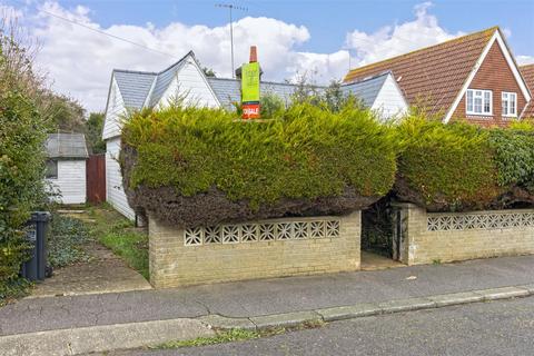 9 North Avenue, Goring By Sea, Worthing, BN12 4DA