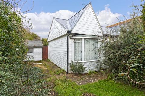 9 North Avenue, Goring By Sea, Worthing, BN12 4DA