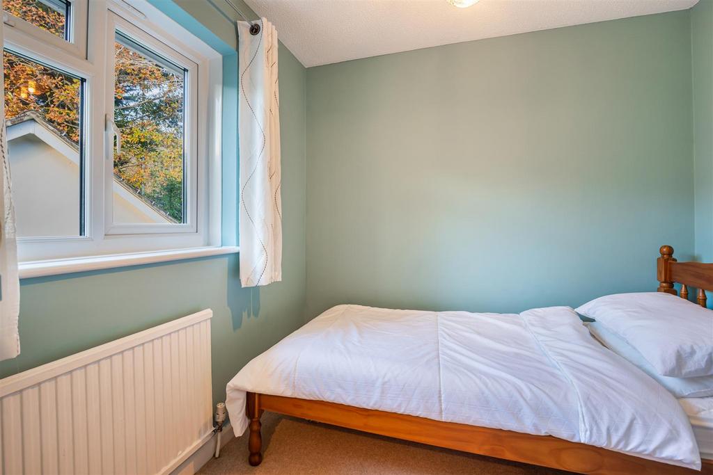 A17 - 18 Mount Boone Way Dartmouth - 221215.jpg