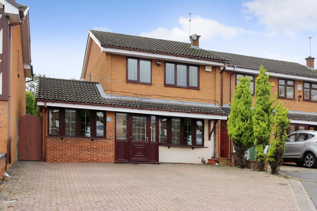Dunsfold Close, Sedgmoor Park, Bilston 3 bed detached house £275,000