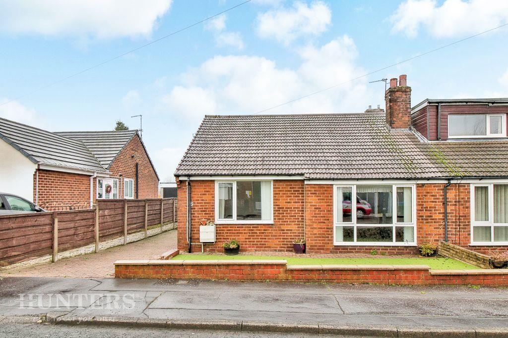 Woodlands Road, Milnrow, OL16 4EY 2 bed semidetached bungalow £215,000