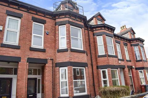 6 bedroom terraced house to rent, Granville Road, Fallowfield, M14