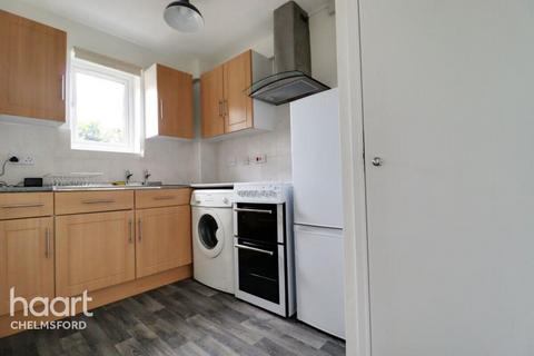 1 bedroom semi-detached house to rent, Cook Place, Chelmsford