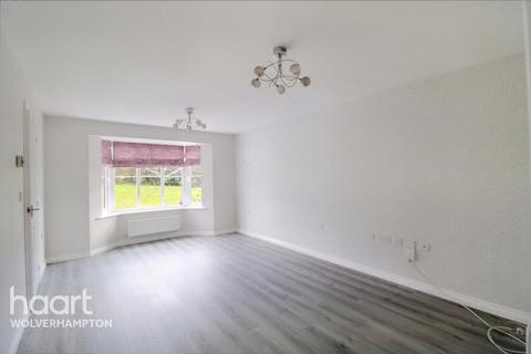 4 bedroom detached house to rent, Newbold Drive, Stafford