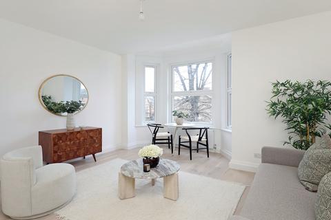 Flat 3, 13 Cumberland Park, London, W3 6SY
