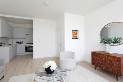 Flat 3, 13 Cumberland Park, London, W3 6SY