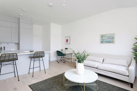 Flat 4, 13 Cumberland Park, London, W3 6SY