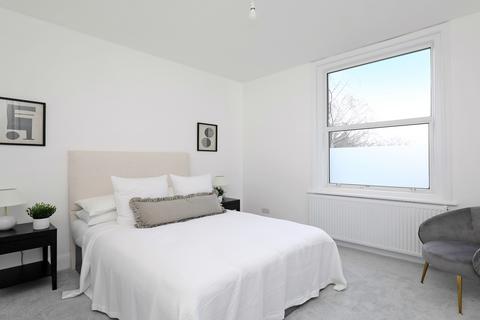 Flat 4, 13 Cumberland Park, London, W3 6SY