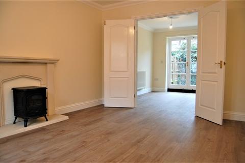 3 bedroom terraced house to rent, Corsbie Close, Bury St Edmunds, Suffolk, IP33