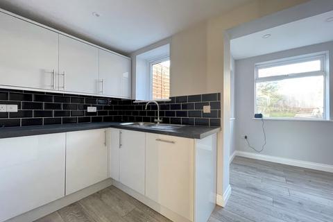 32 Merrivale Road, Exeter, EX4 1PX
