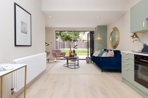 Flat 2, 77 Selborne Road, London, N14 7DE