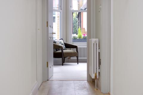 Flat 2, 77 Selborne Road, London, N14 7DE