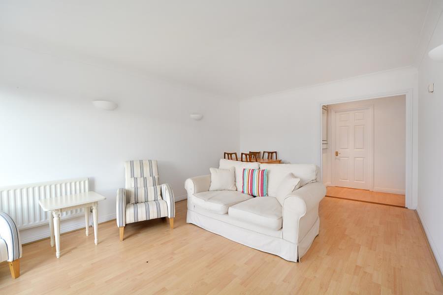 Lockview Court Narrow Street Limehouse 2 bed apartment £570,000