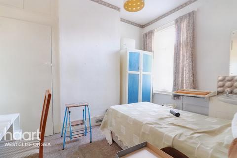 25 Burdett Avenue, Westcliff-on-sea, SS0 7JN