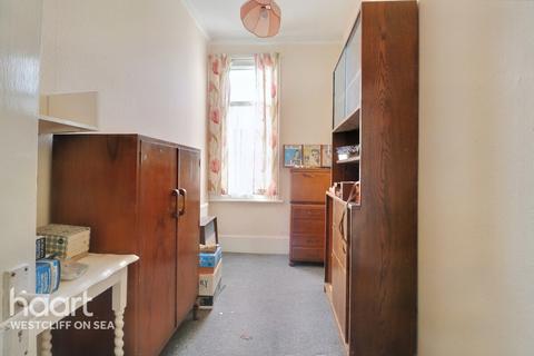 25 Burdett Avenue, Westcliff-on-sea, SS0 7JN