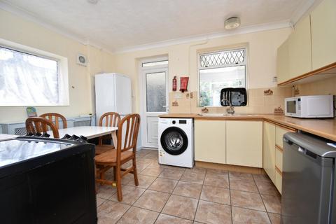 4 bedroom semi-detached house to rent - Keable Close, Earlham, Norwich, NR5