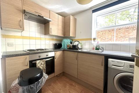 2 bedroom flat to rent, Stoneyard Lane, London, E14