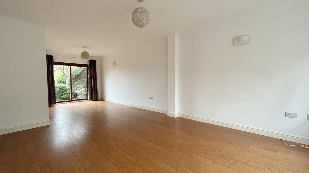 Living Room 1.JPG