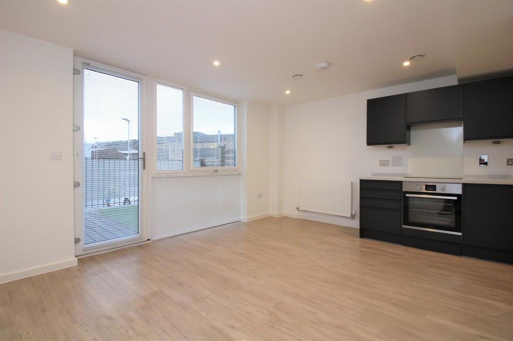 Coates House, 4 High Street, Nailsea... 1 bed apartment £900 pcm (£