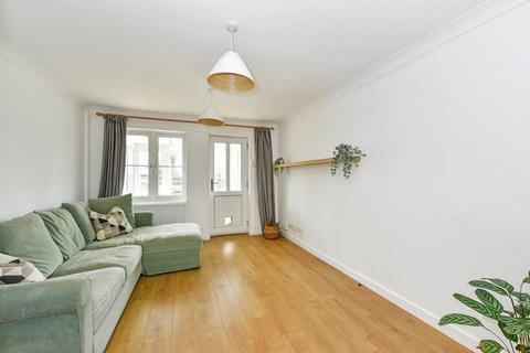 22 Linnet Close, Petersfield, GU31 4RF