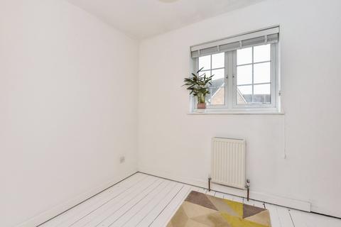 22 Linnet Close, Petersfield, GU31 4RF