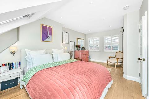 73 Adela Avenue, New Malden, KT3 6LG