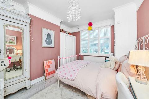 73 Adela Avenue, New Malden, KT3 6LG