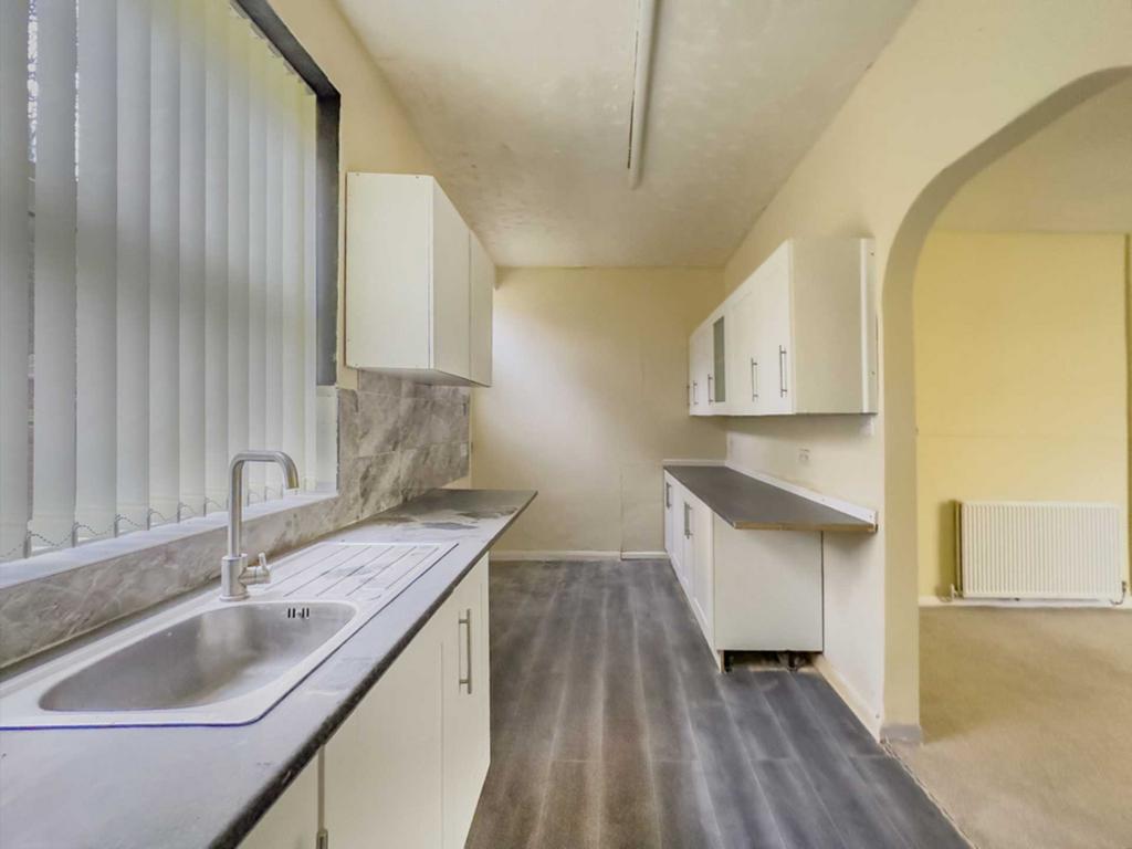 Lady Ann Road, Batley 3 bed terraced house £129,950