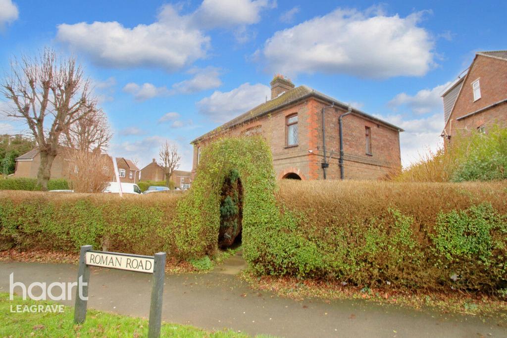 Roman Road, Luton 3 bed semidetached house for sale £285,000