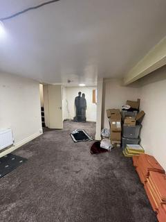 Property to rent, cheetham hill , road , Cheetham Hill, M8