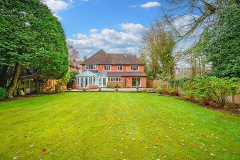 132 Dorridge Road, Dorridge, Solihull, B93 8BN