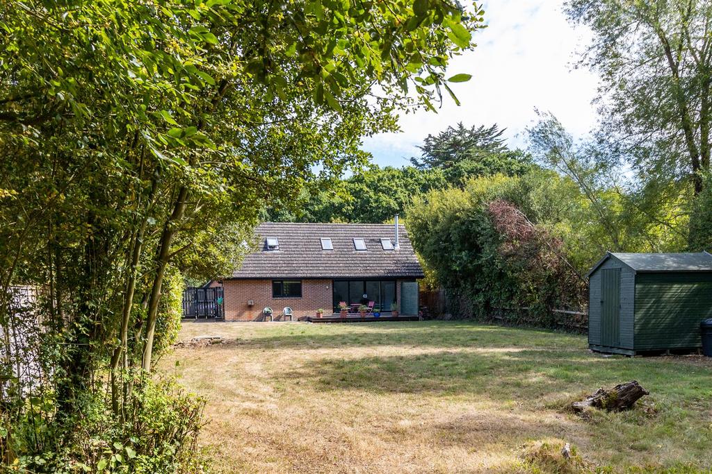 Cranmore, Isle of Wight 5 bed chalet £595,000