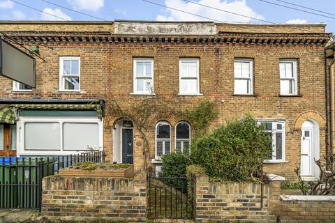 2 bedroom terraced house for sale, Railway Road, Teddington, TW11